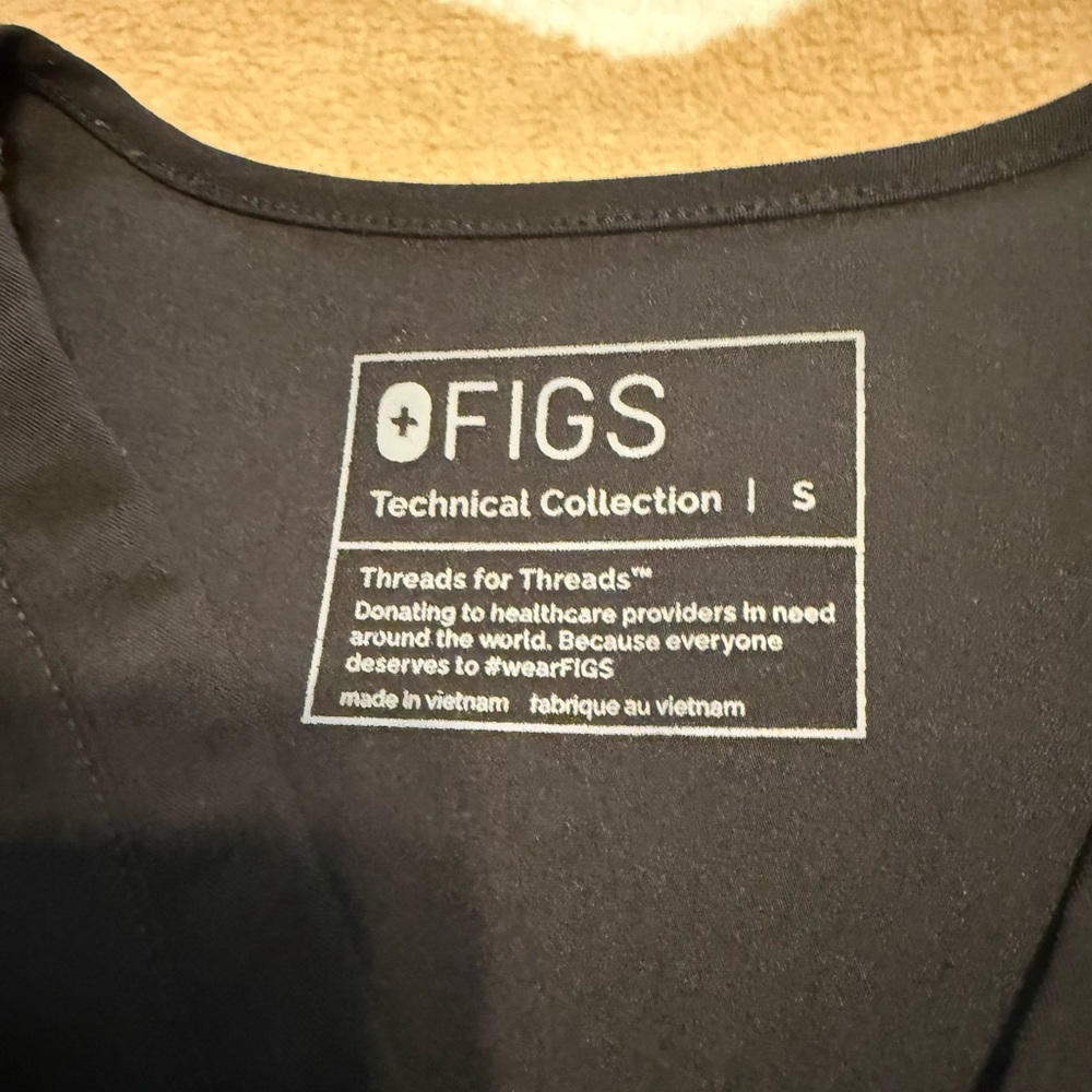Figs Black V-Neck Technical Top